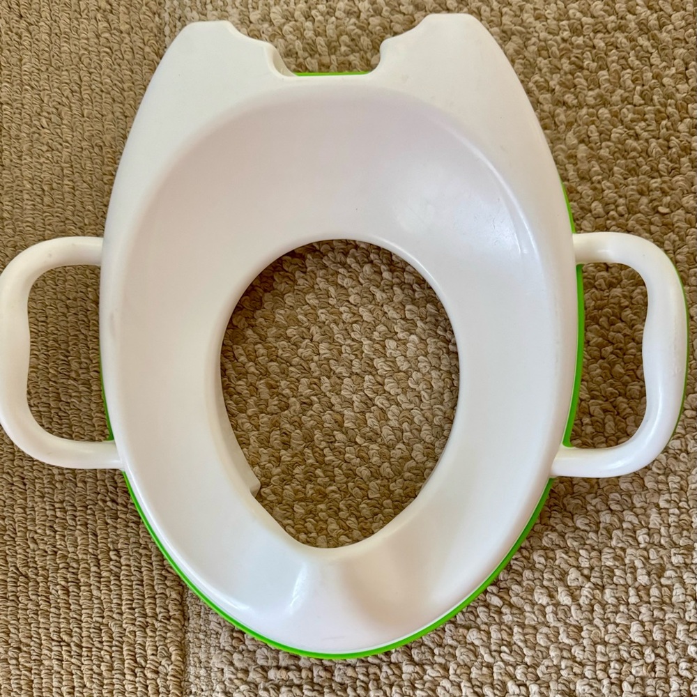 🚽 Toddler Potty Training Seat with Handles 💚